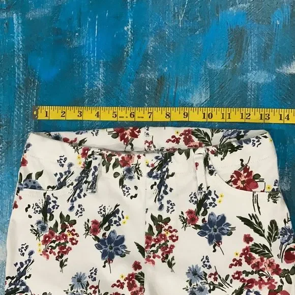 EUC Women’s Time and Tru Floral Print Jegging - Picture 6 of 6